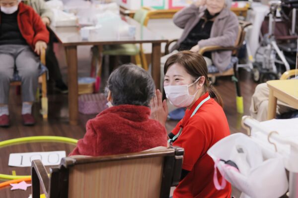 滋賀県栗東市にあるデイサービスリヤンド-絆-栗東で働く介護職員
