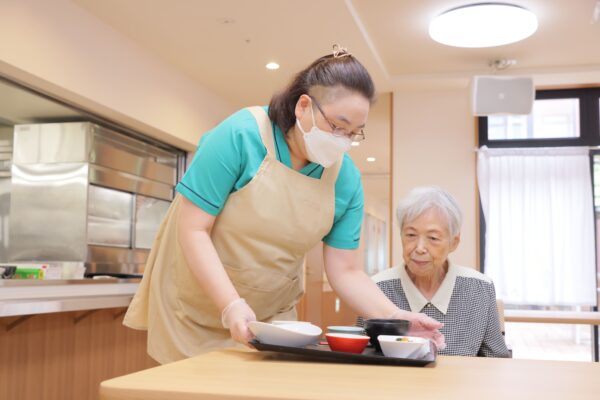 宮城県仙台市青葉区にある医療対応型サービス付き高齢者向け住宅 リヤンド-絆-仙台青葉で働く介護職員