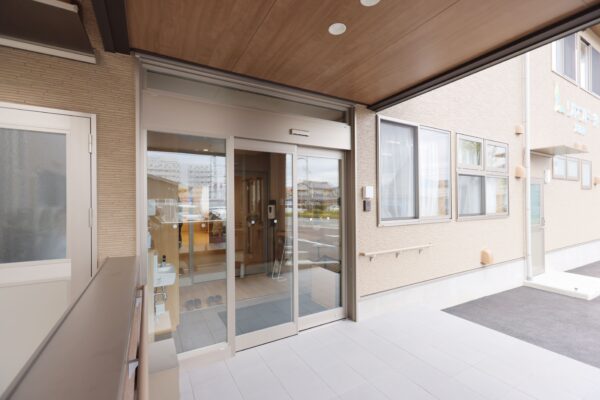 2023年11月20日に静岡県浜松市東区に新規オープンした医療対応型有料老人ホームリヤンド-絆-浜松東